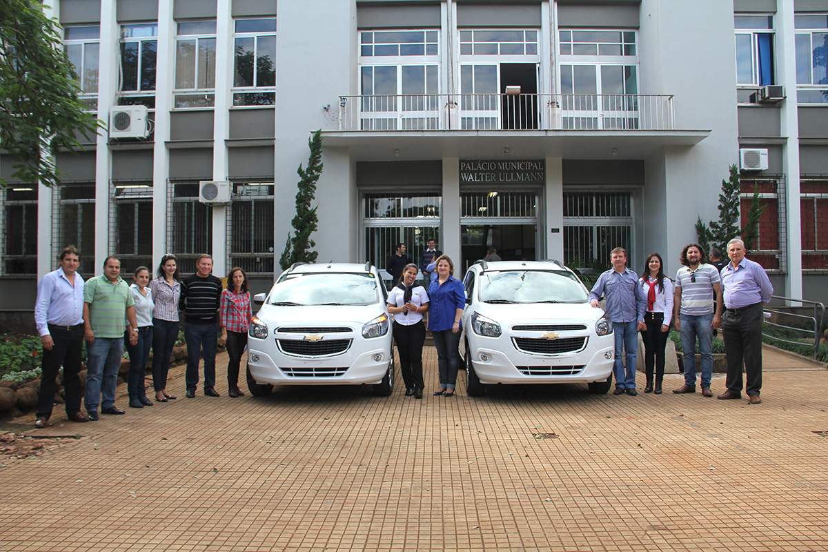MUNICÍPIO ADQUIRE DOIS NOVOS VEÍCULOS